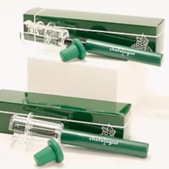 Chefologist (1) color Wine Opener & Wine Stopper with Gift Box! - Picture 4 of 4